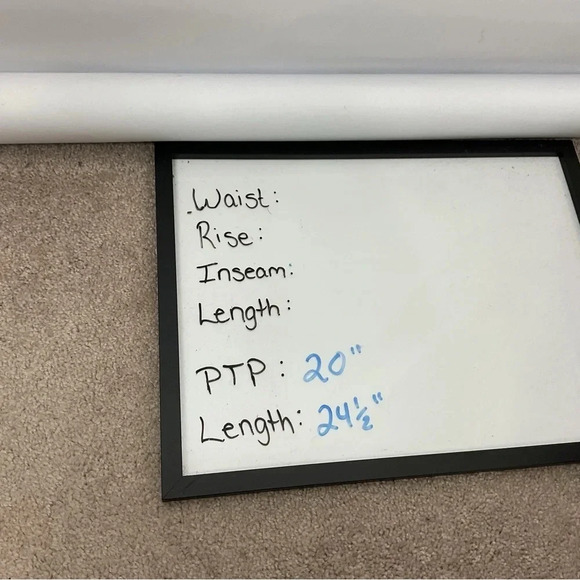 Vince Camuto Studded Collar Sleeveless Top Size Small - Picture 7 of 7